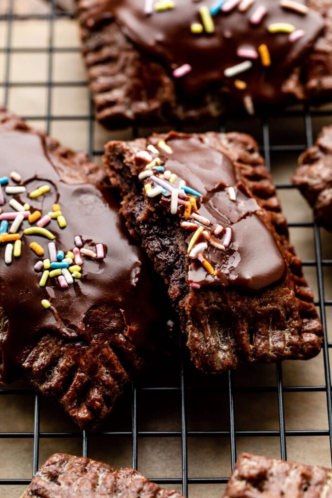 Fudge Chocolate Pastry Tarts